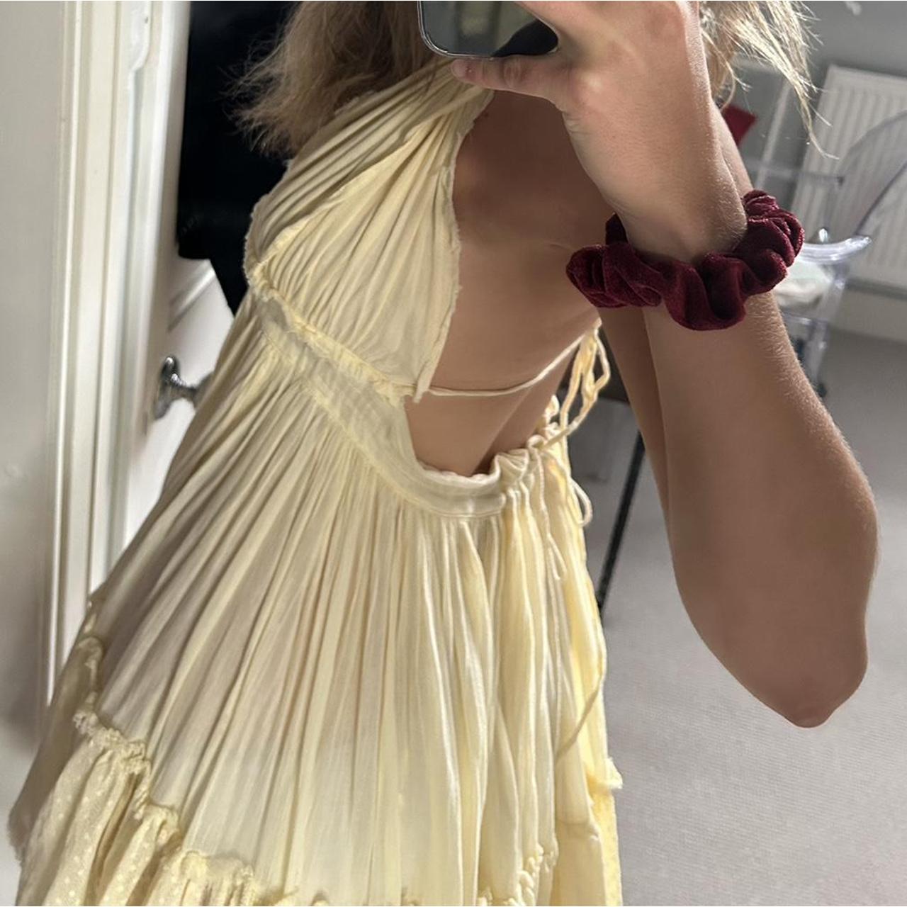 freemans yellow dress