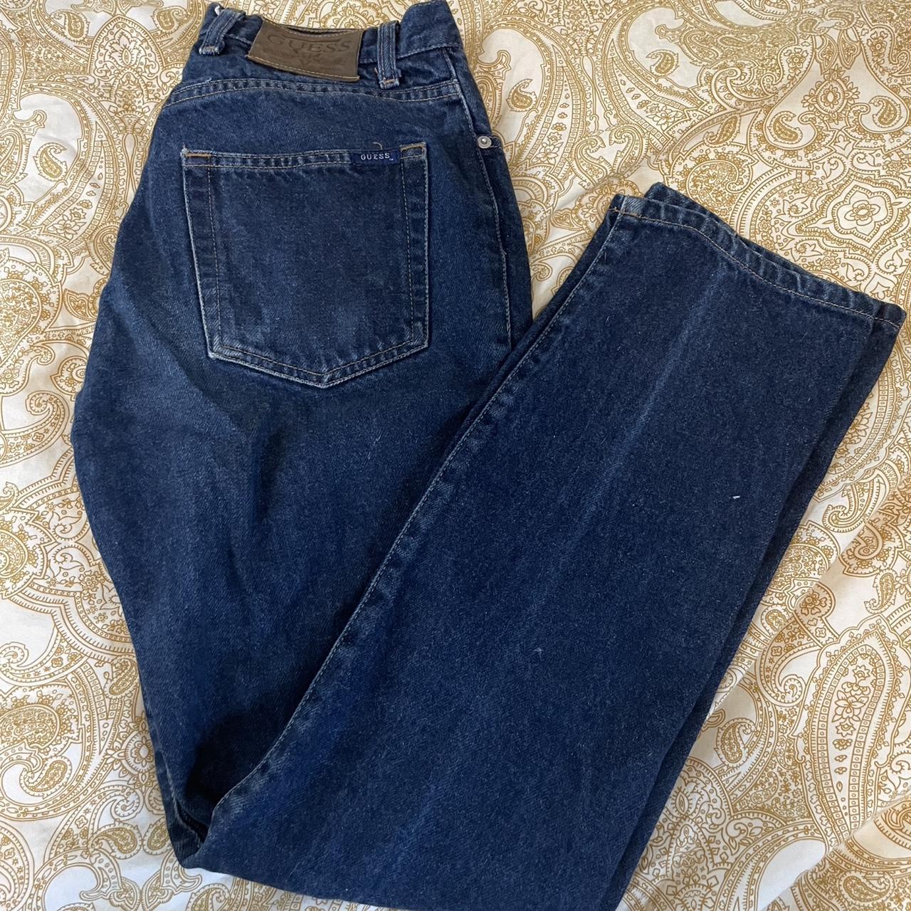 item listed by cloeimona