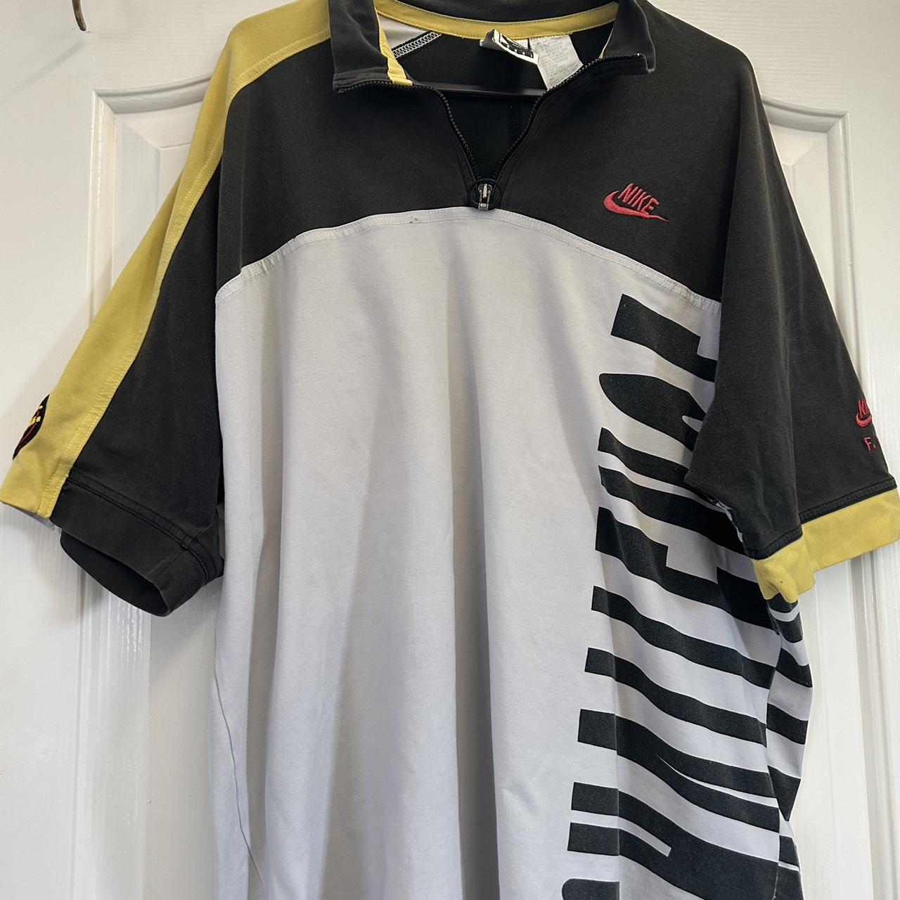 embroidered nike t shirt