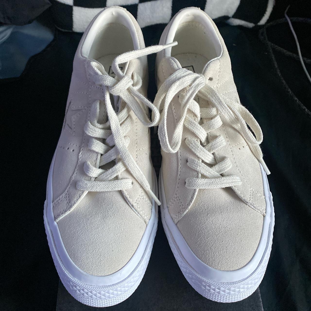 Converse Women's Cream Trainers | Depop