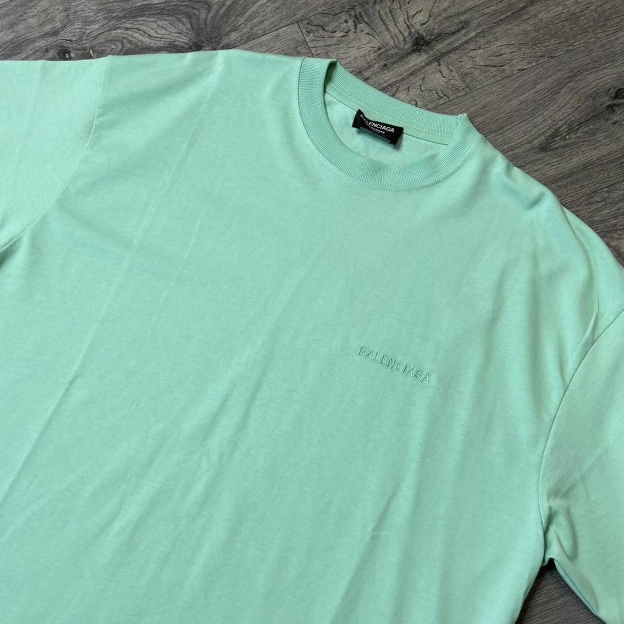 Balenciaga mint discount t shirt