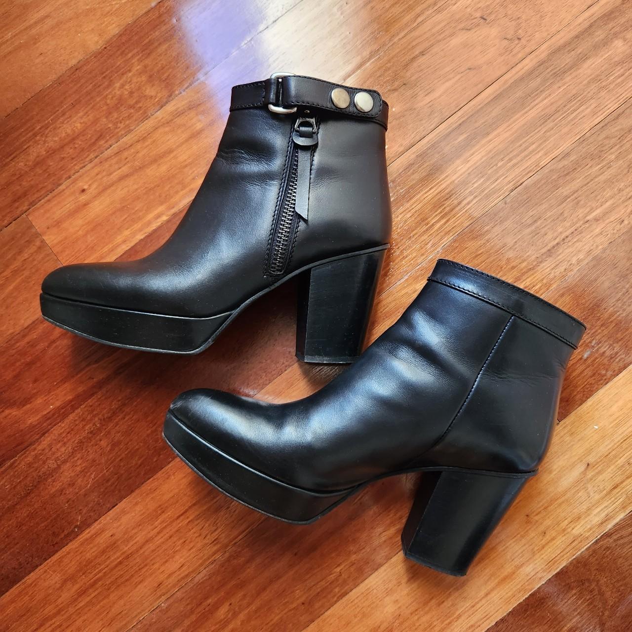 Acne cheap orbit boots