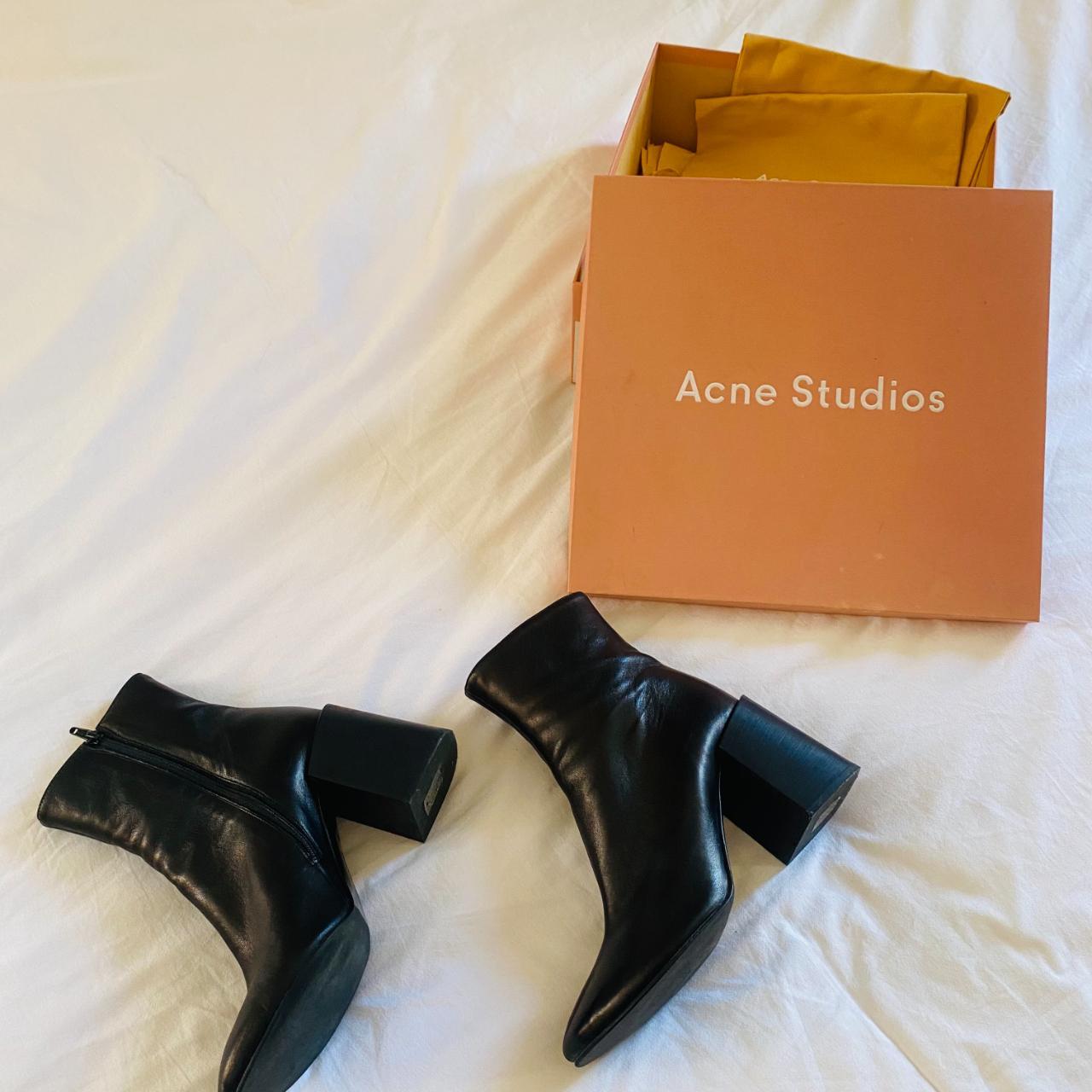 Acne boots saul online