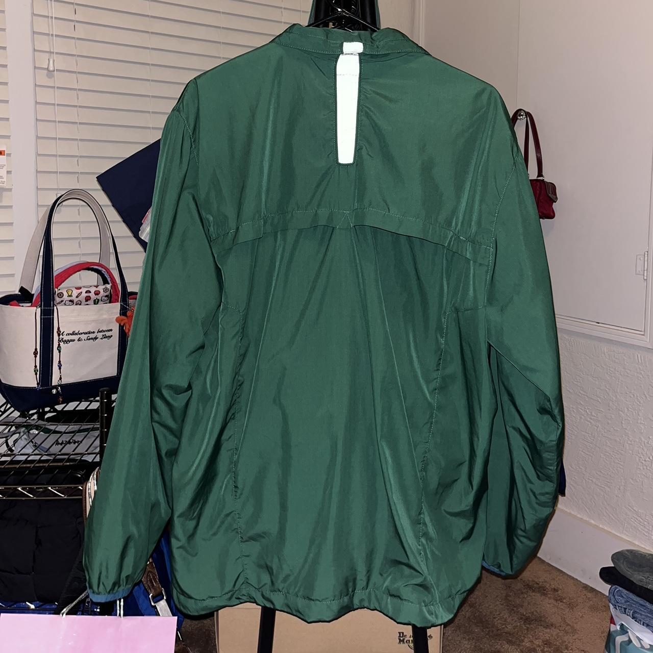 dark green nike windbreaker