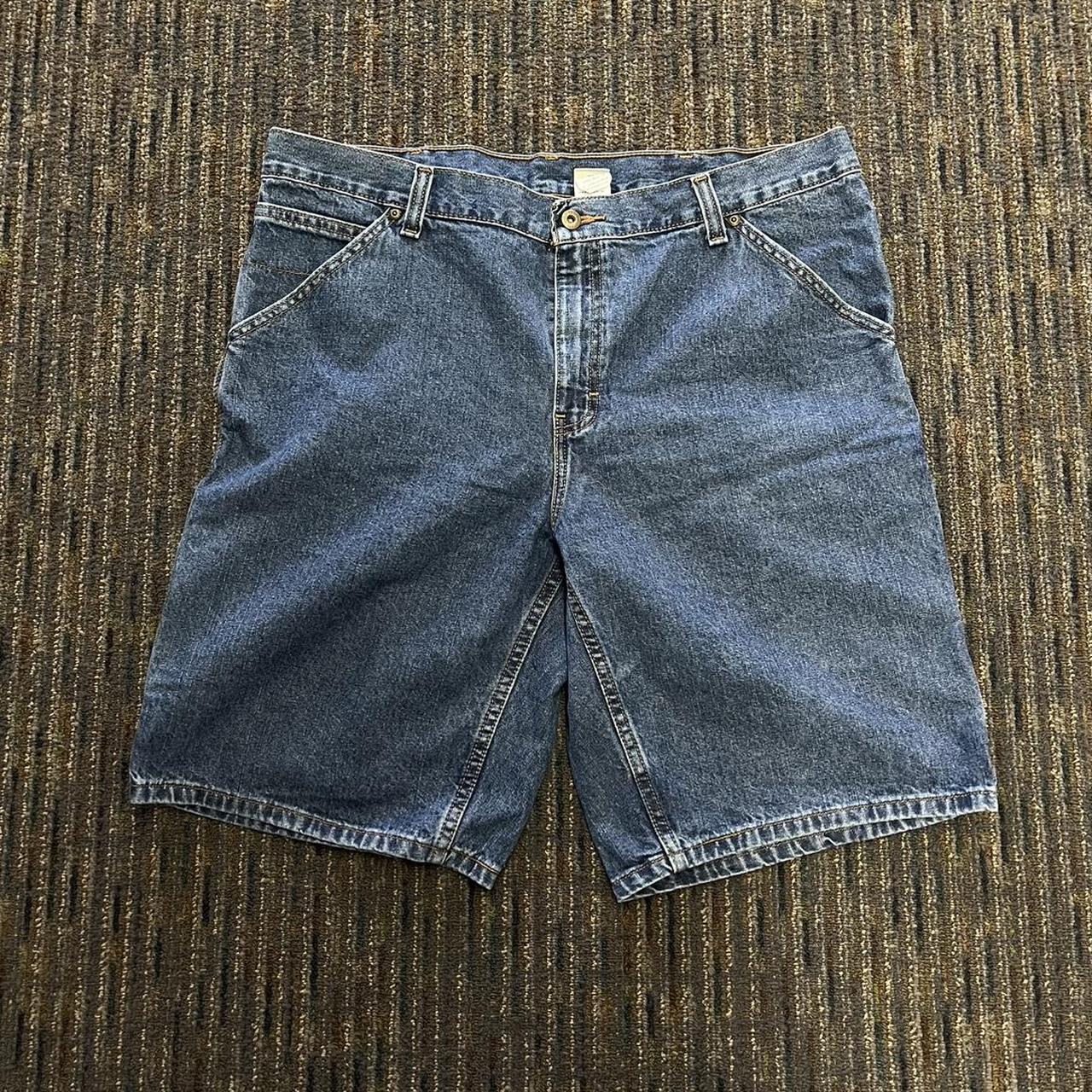 item listed by brownboyvintagee