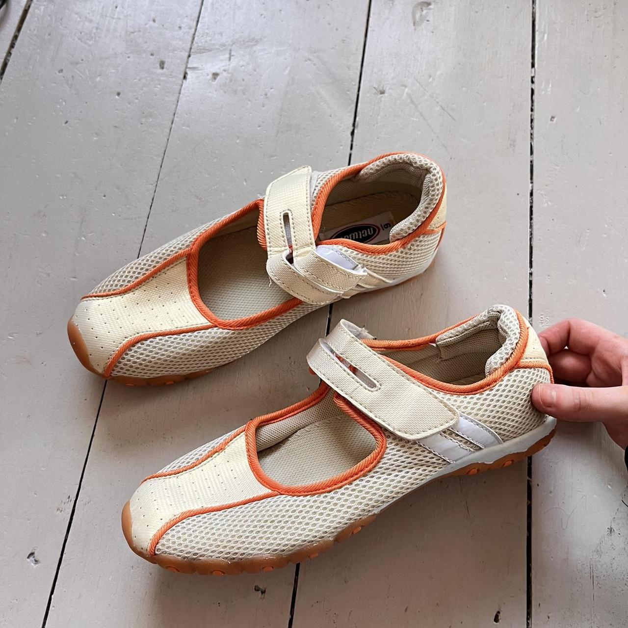 item listed by archivelocker_