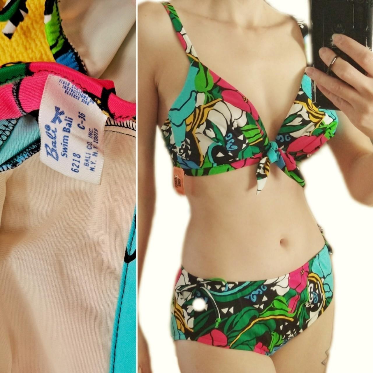 Vintage 1960s floral bikini by Bali. Bra top with - Depop