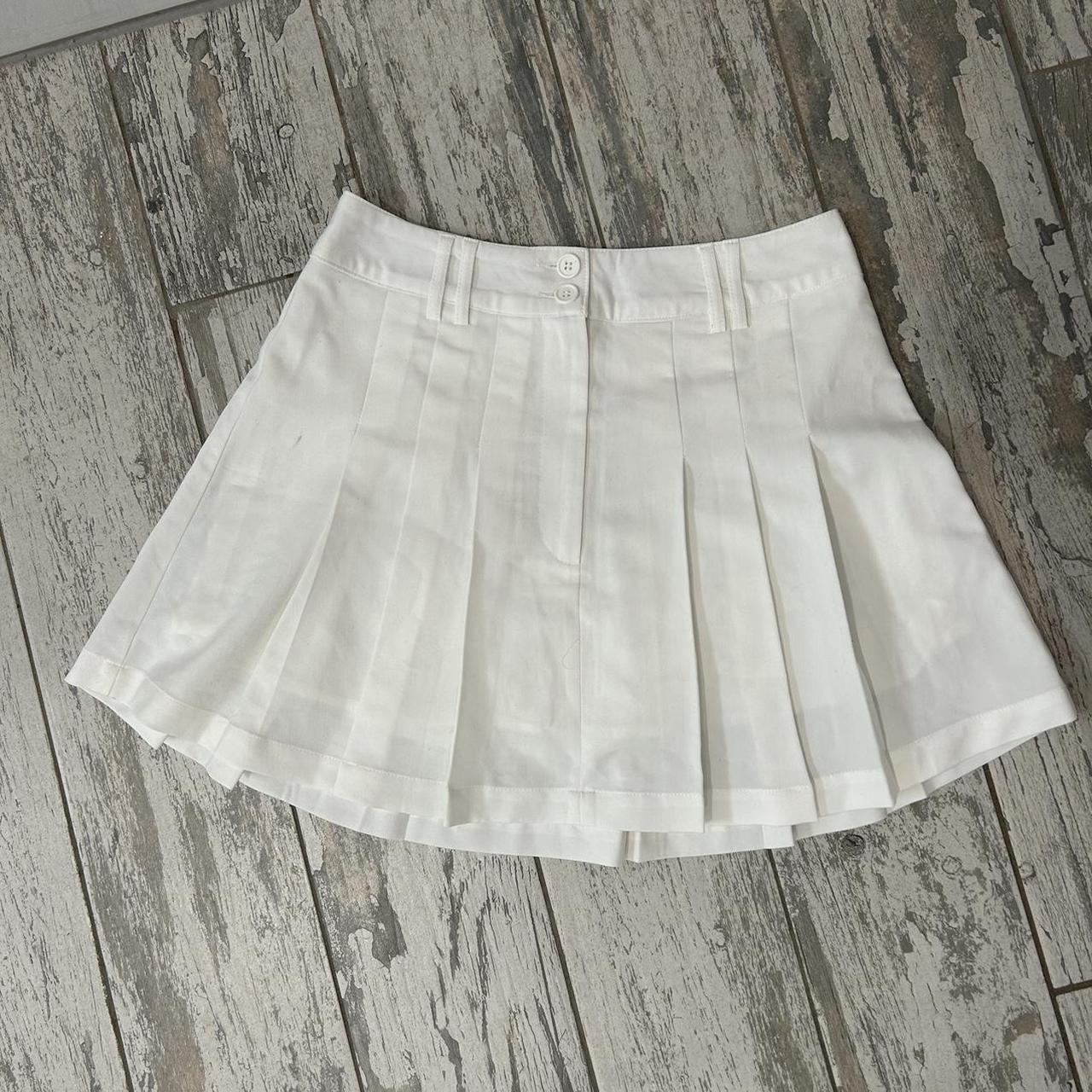 Glassons White Tennis Style Skirt Only worn once!... - Depop