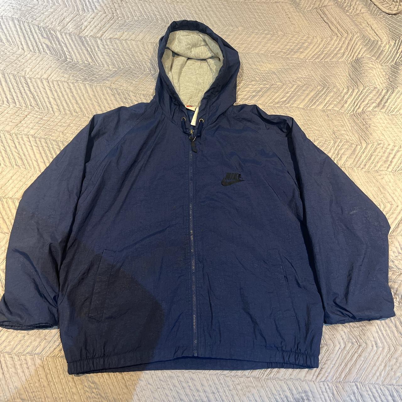 Nike windbreaker outlet sizing