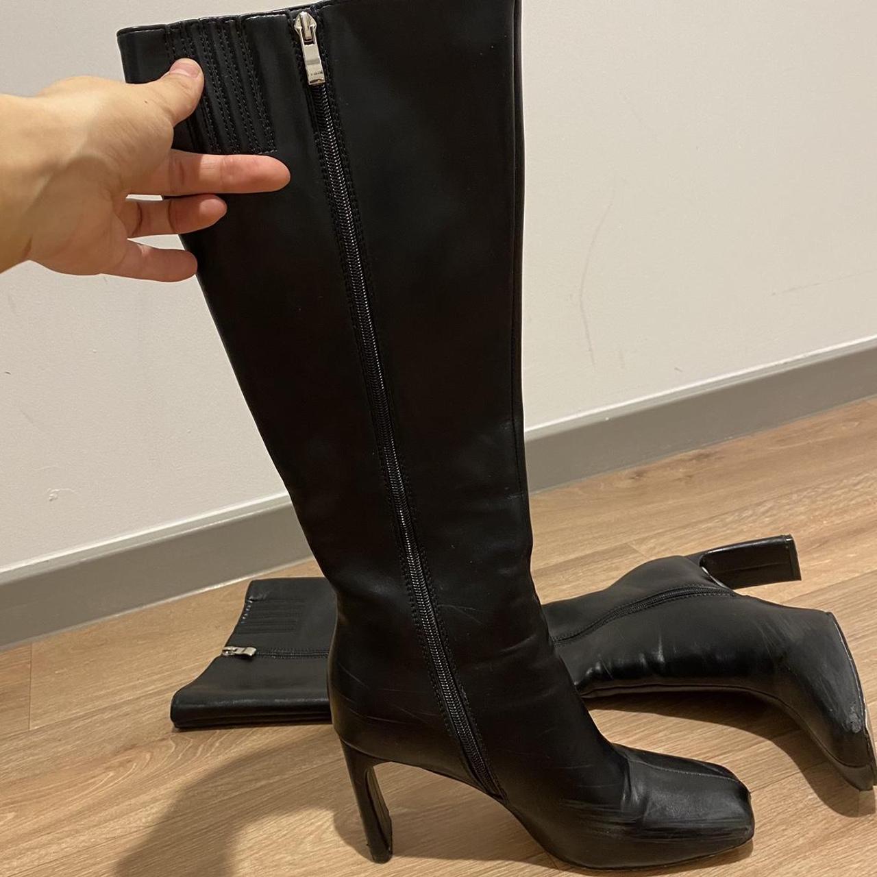 just below the knee boots