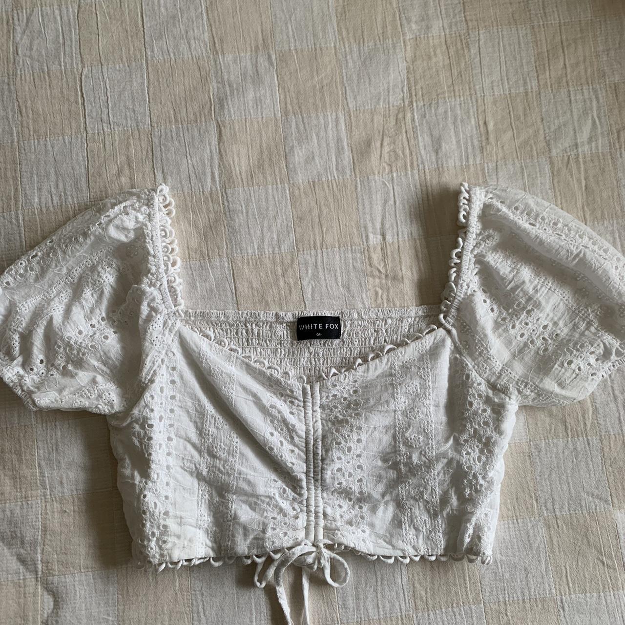 White Fox Boutique crop top - white Size M Worn a... - Depop