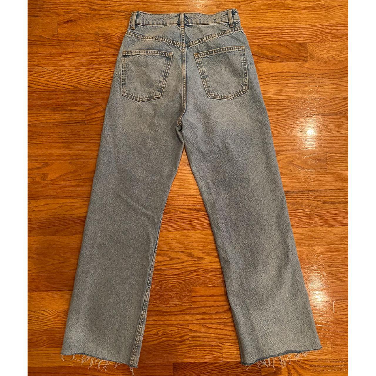 Zara 90's Full Length Jeans Size 4 Color Light... Depop