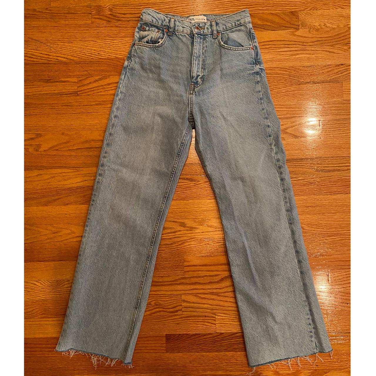 Zara 90's Full Length Jeans Size 4 Color Light... Depop