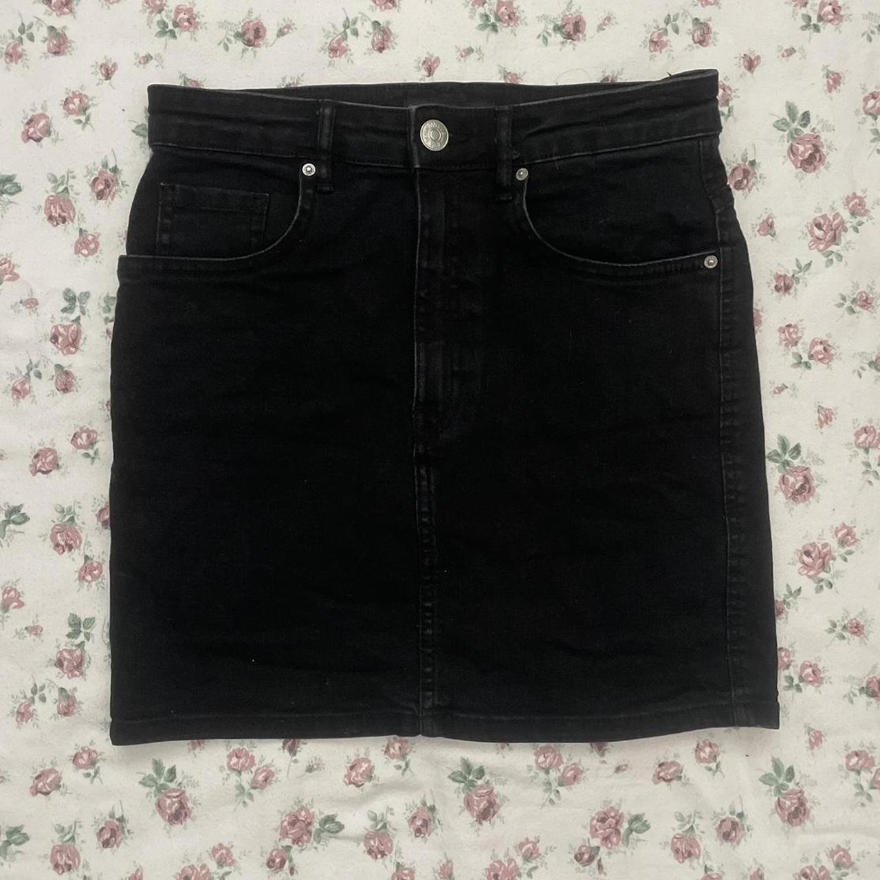 zara denim mini skirt fitted zara mini skirt!... - Depop