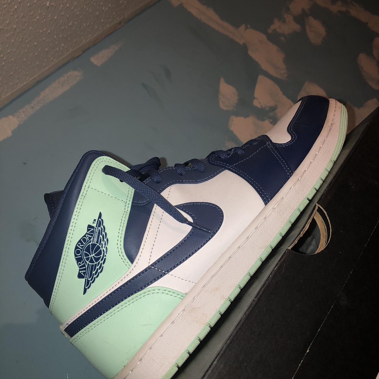 jordan one mint
