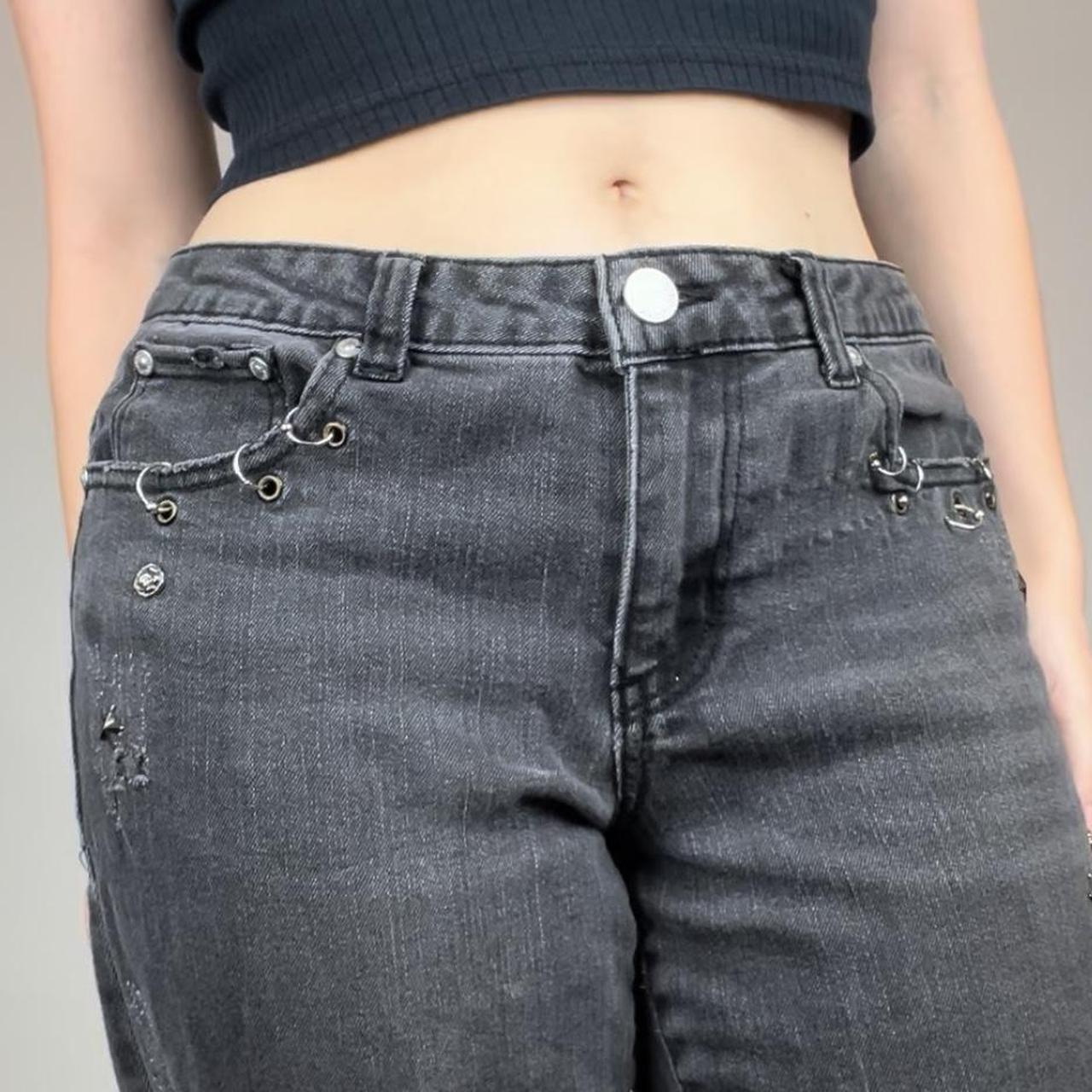 Almost Famous Women's Distressed Jeans Grey M – Almost Famous