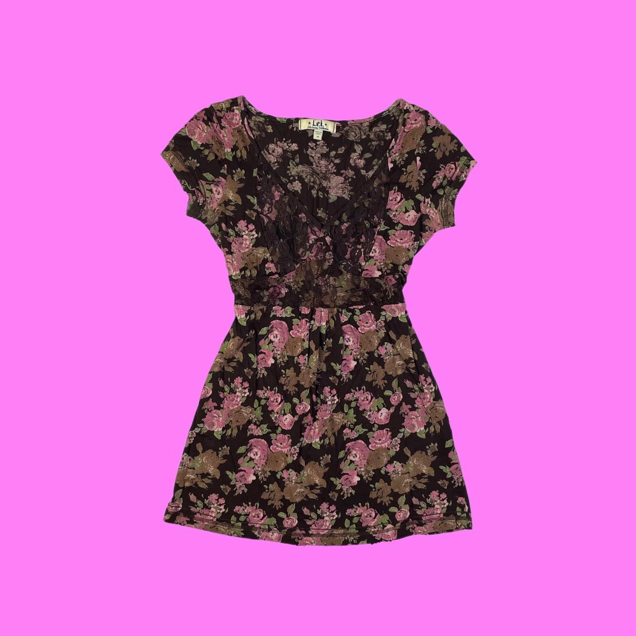 Y2K Floral Baby Doll Top Pretty rose pattern. Has... Depop