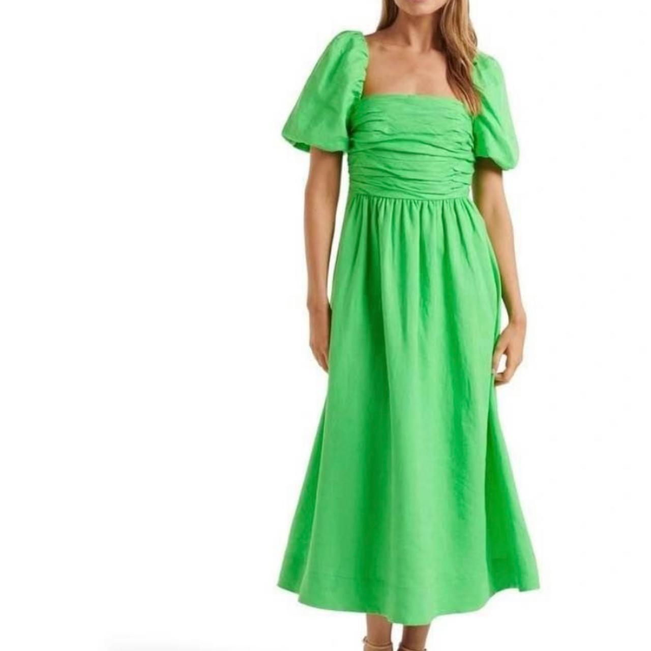 Forever New Dream Ruched Midi Dress in Green Size 4... - Depop