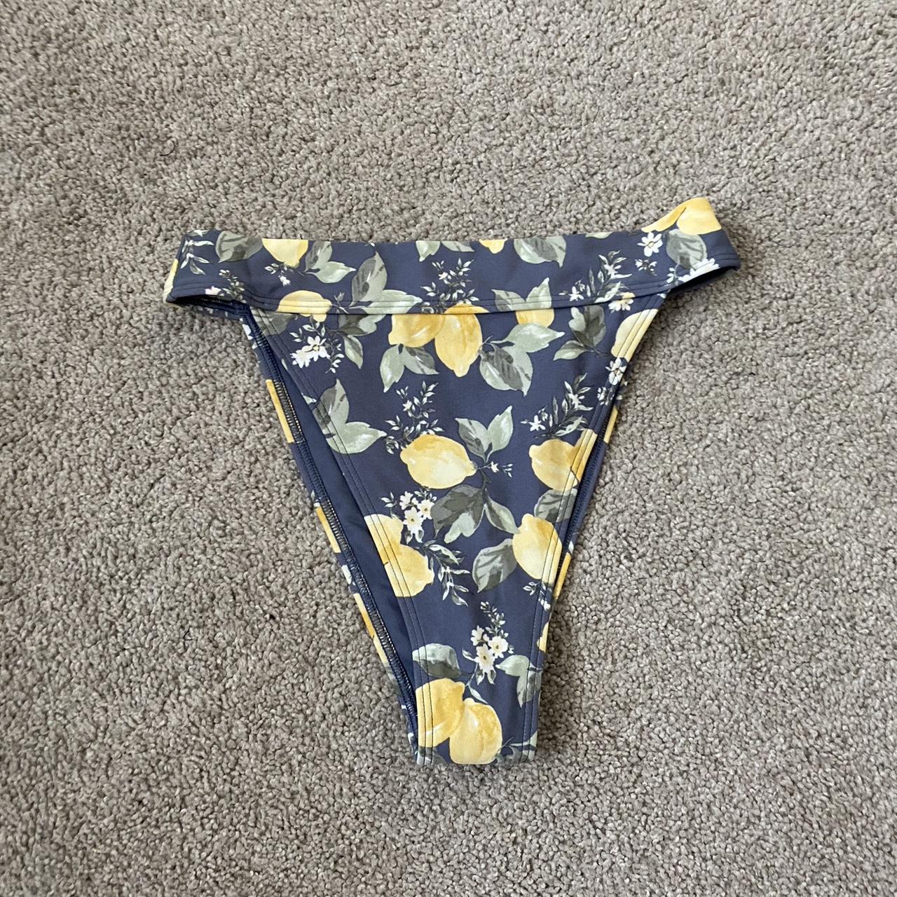 Abercrombie & Fitch Women's Bikini-and-tankini-bottoms | Depop