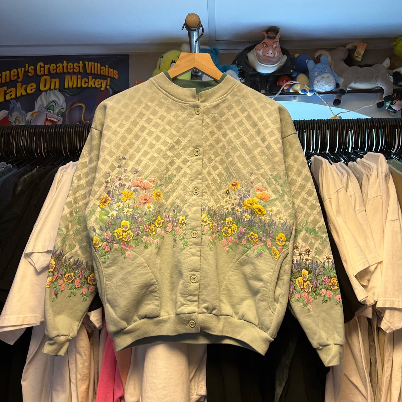 item listed by mooboythrifts