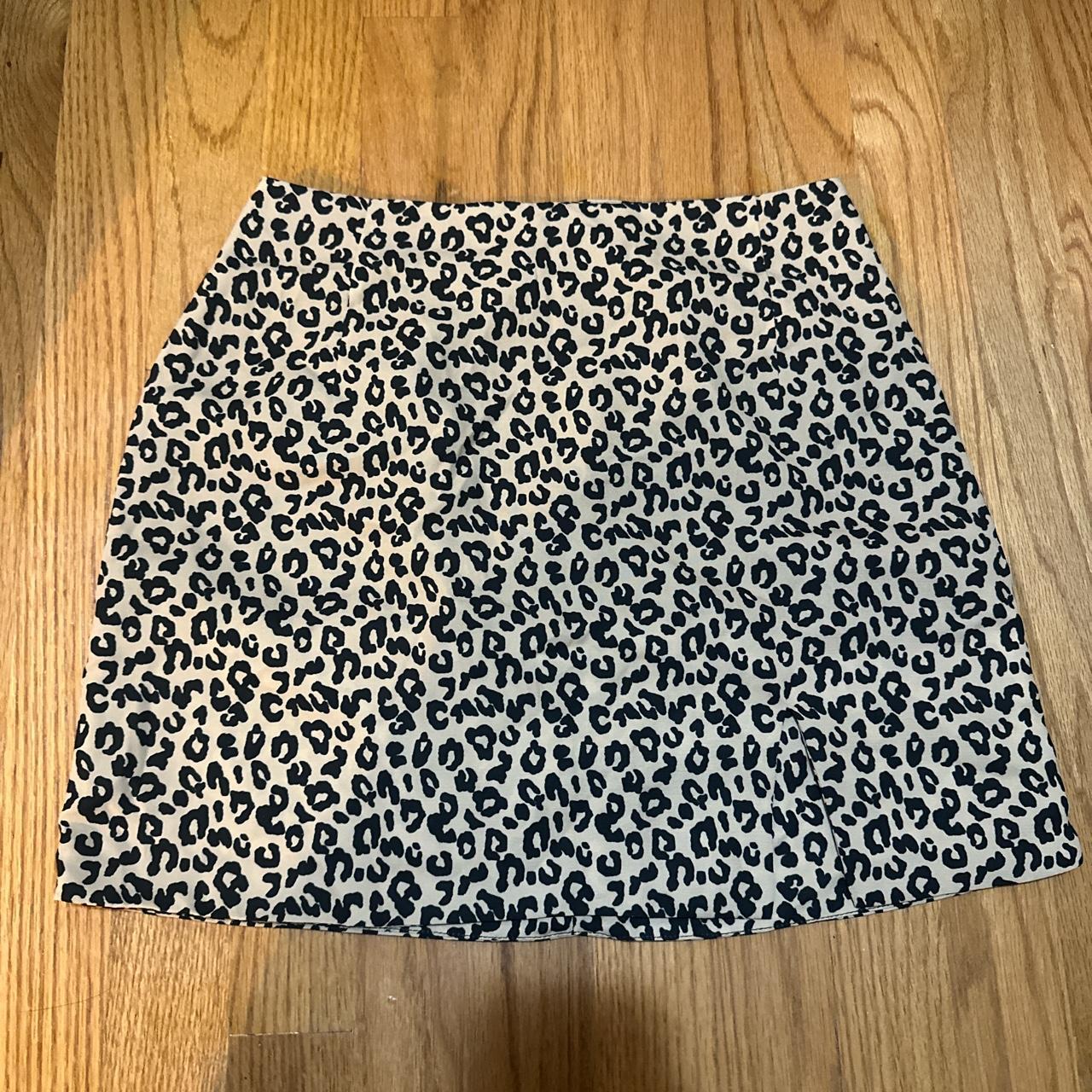 Forever 21 leopard cheetah print mini skirt Size Depop