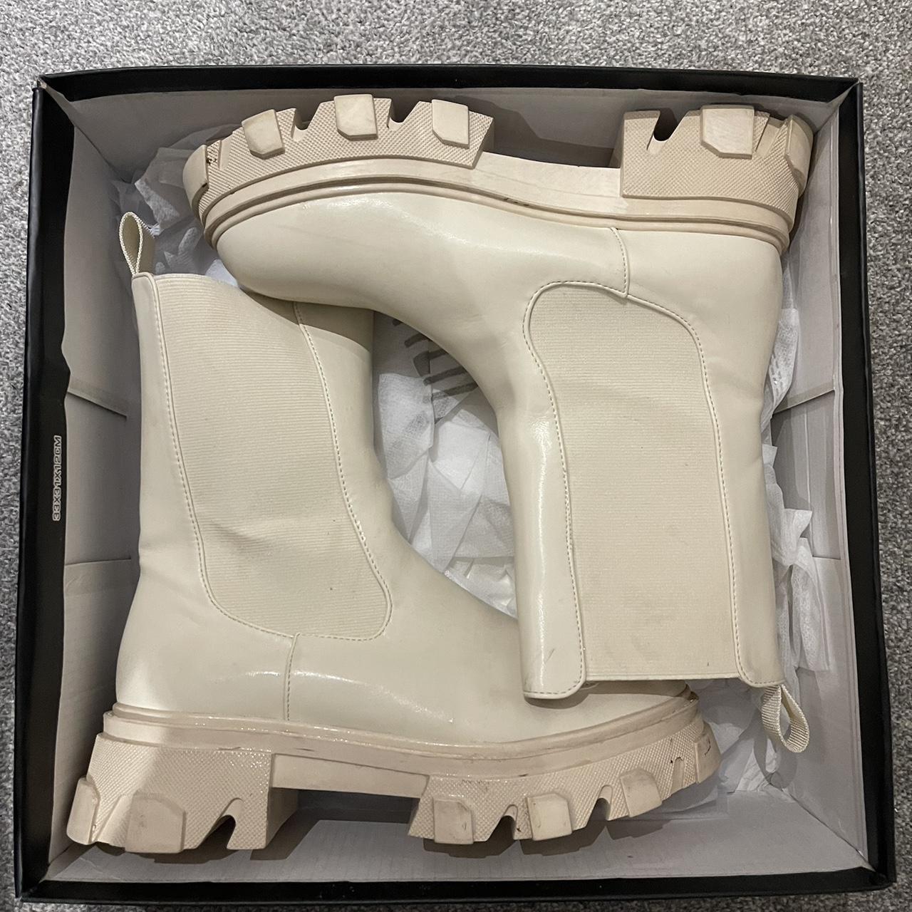 plt cream boots