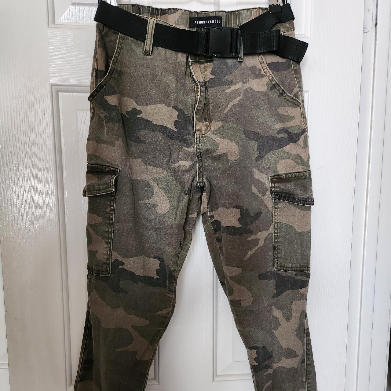 Almost famous deals camo pants