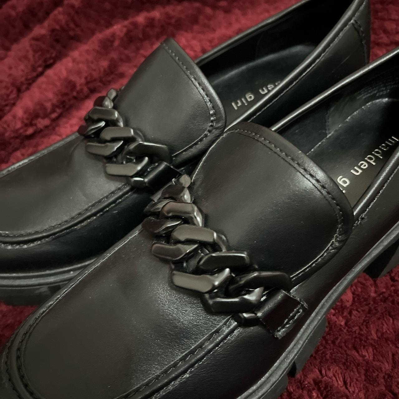 Steve Madden Women's Black Loafers Depop