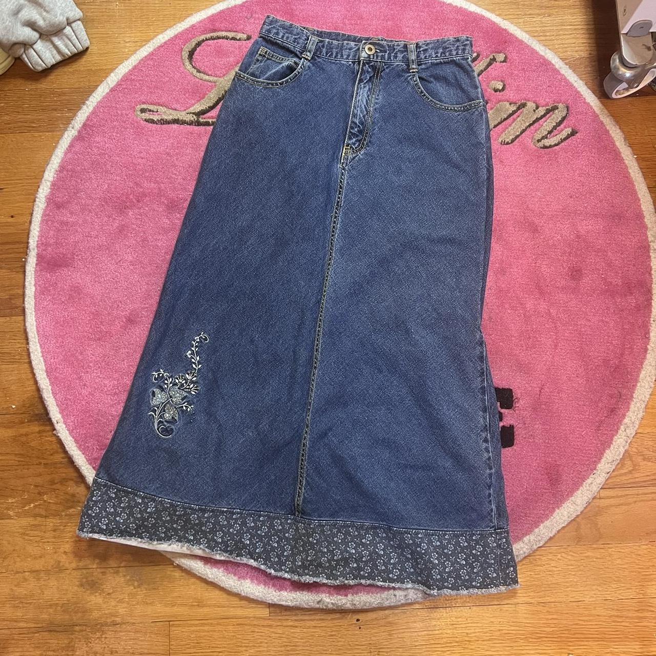VINTAGE Y2K GAP DENIM MAXI SKIRT. Super cute, Late... Depop