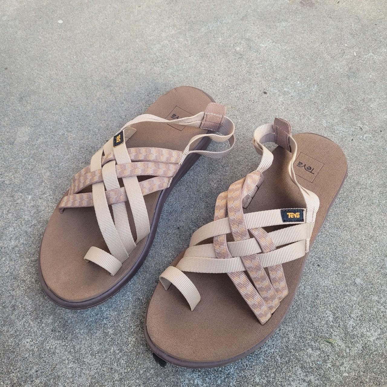 Teva fashion strappy sandals