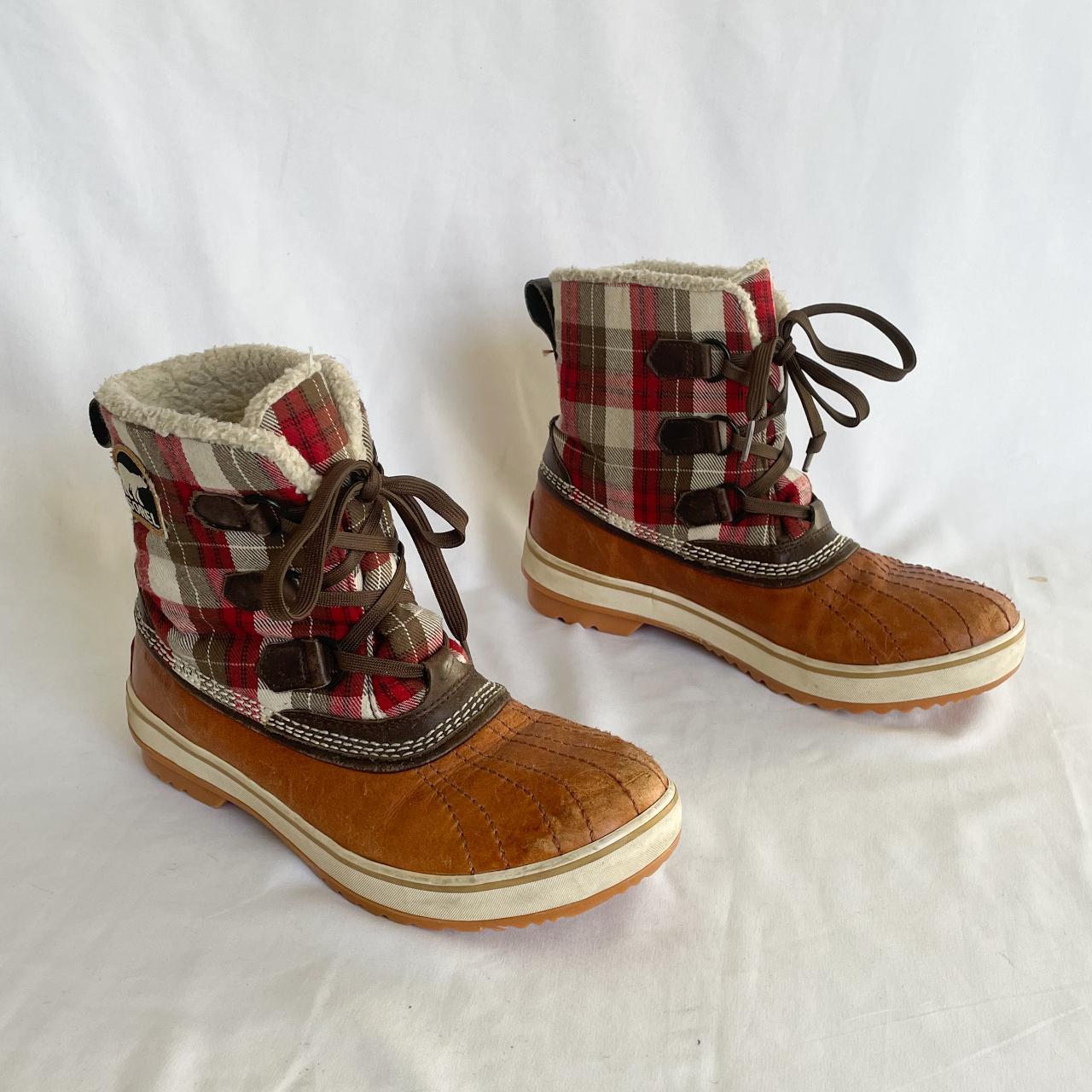 Sorel red 2025 plaid boots