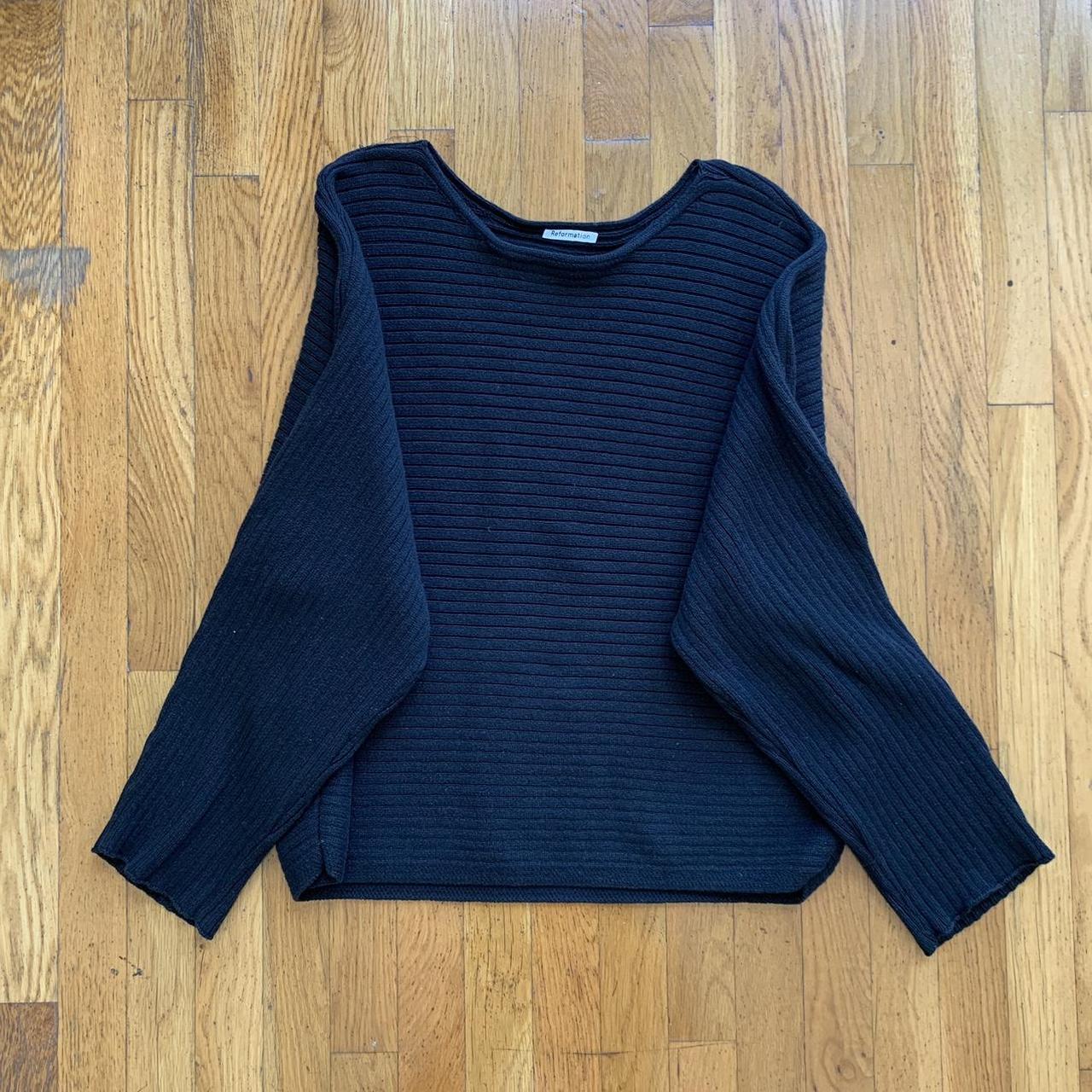 Reformation Raglan shops Sweater