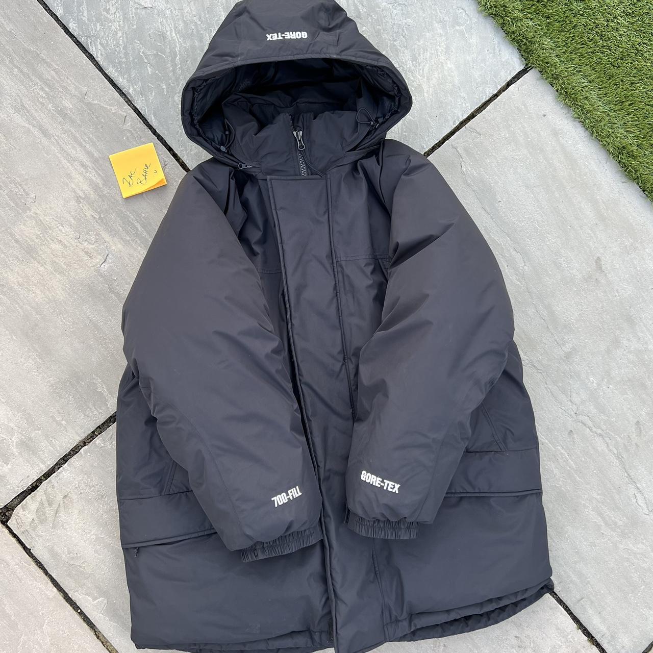 Supreme biggie coat on sale