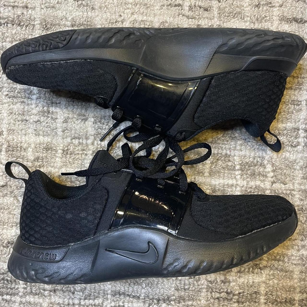 womens nike size 7 trainers