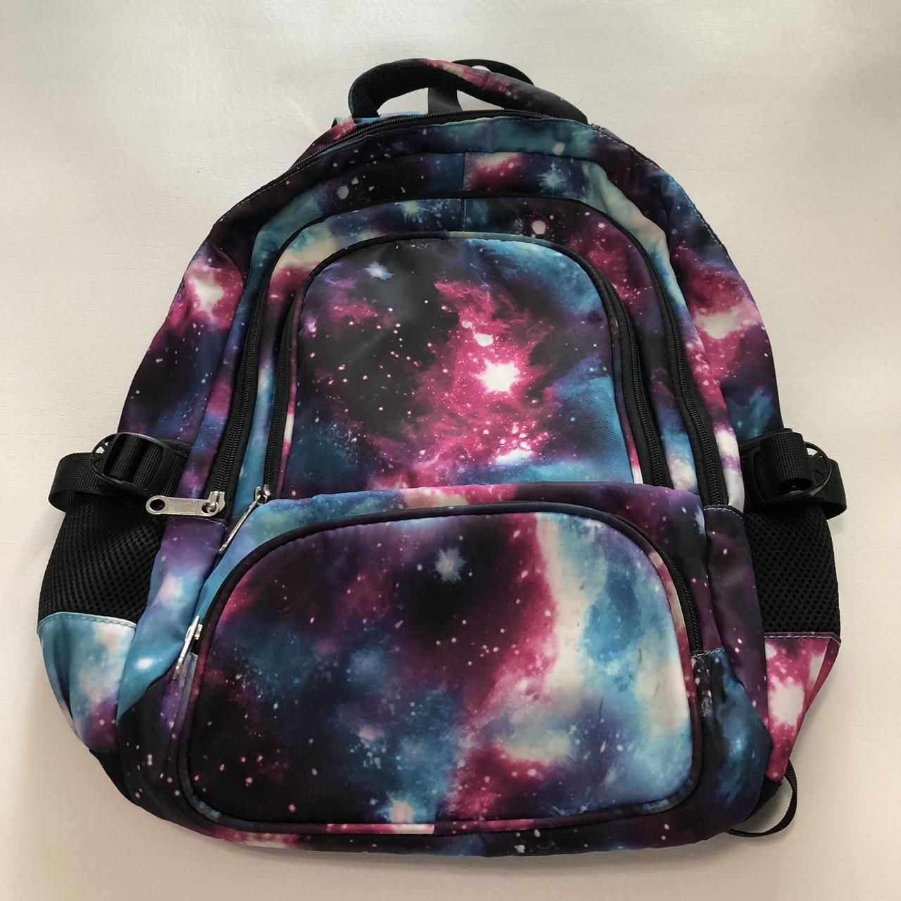 Galaxy backpack 9/10 - Depop