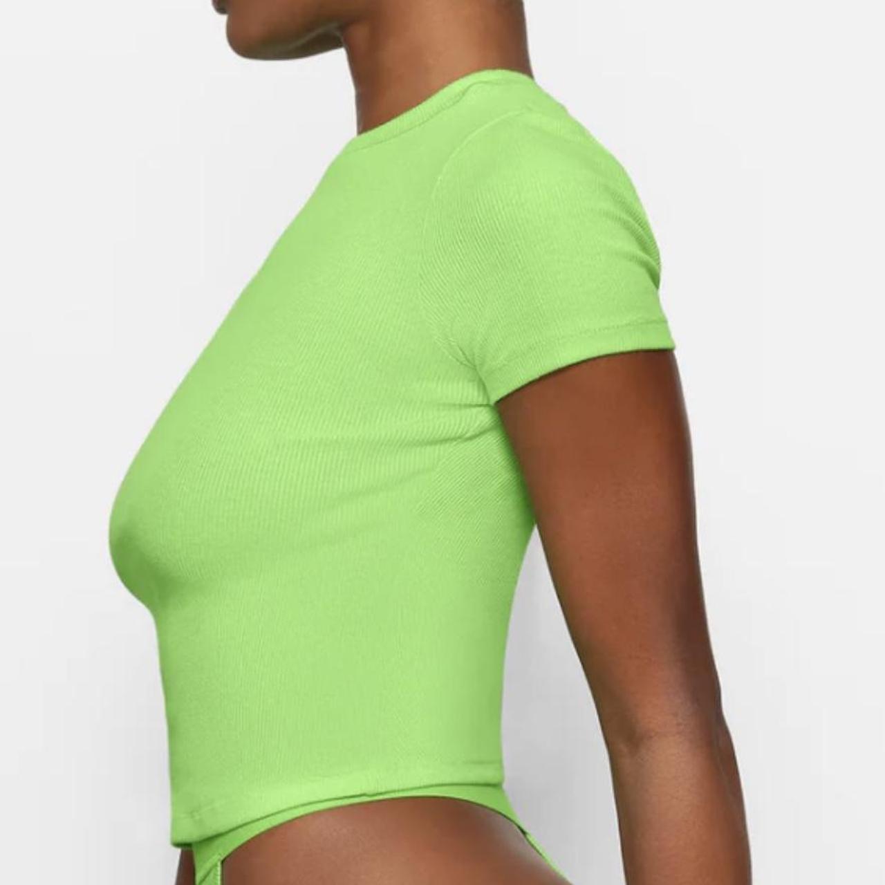 NEW Skims Neon Green/Lime Perforated Seamless Cropped T-Shirt