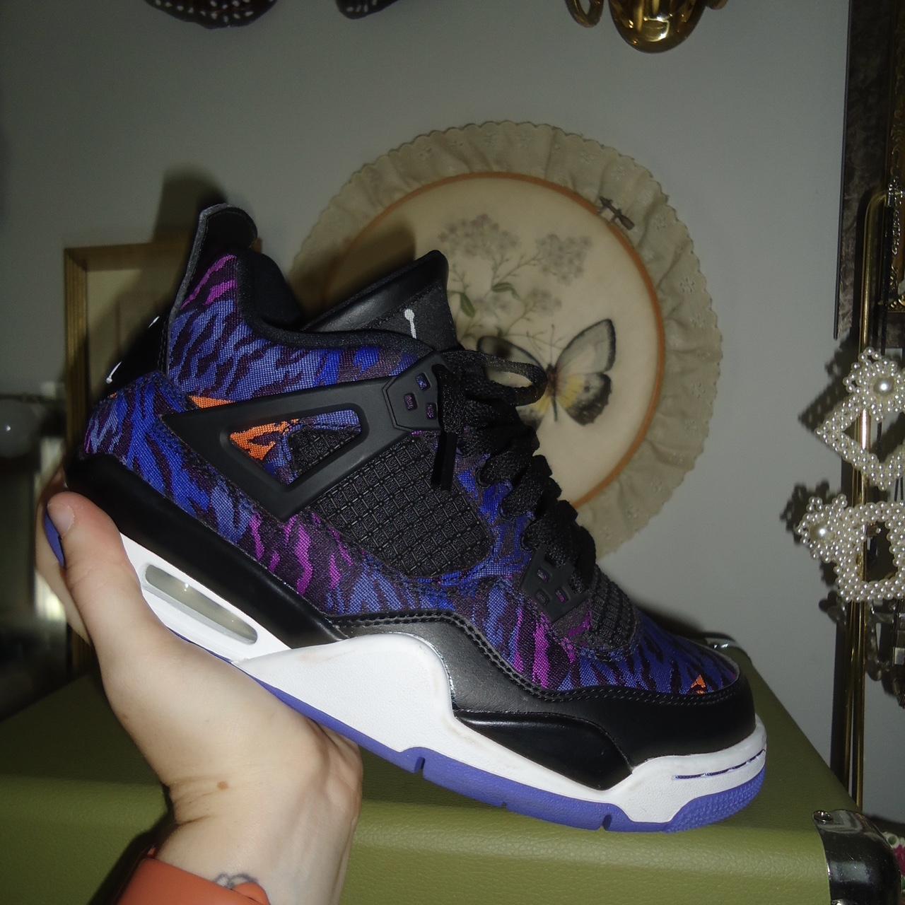 Air Jordan 4 hot (Black rush violet)