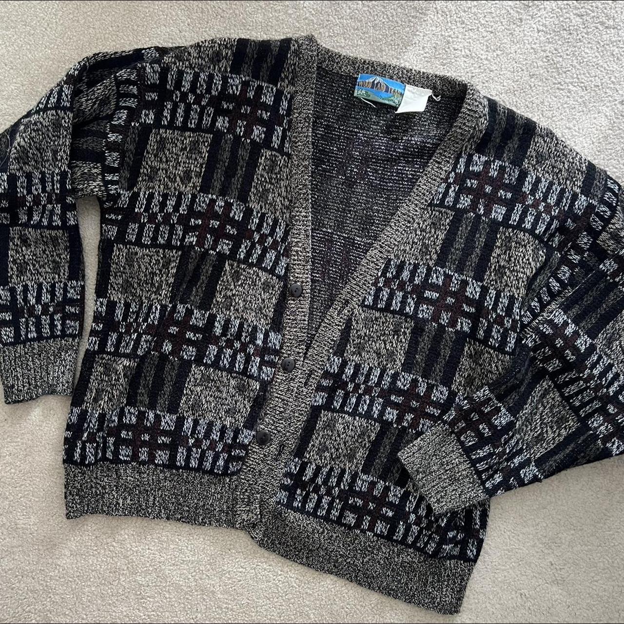 Vintage Harry Burns vibe cardigan. Pattern is darker... Depop