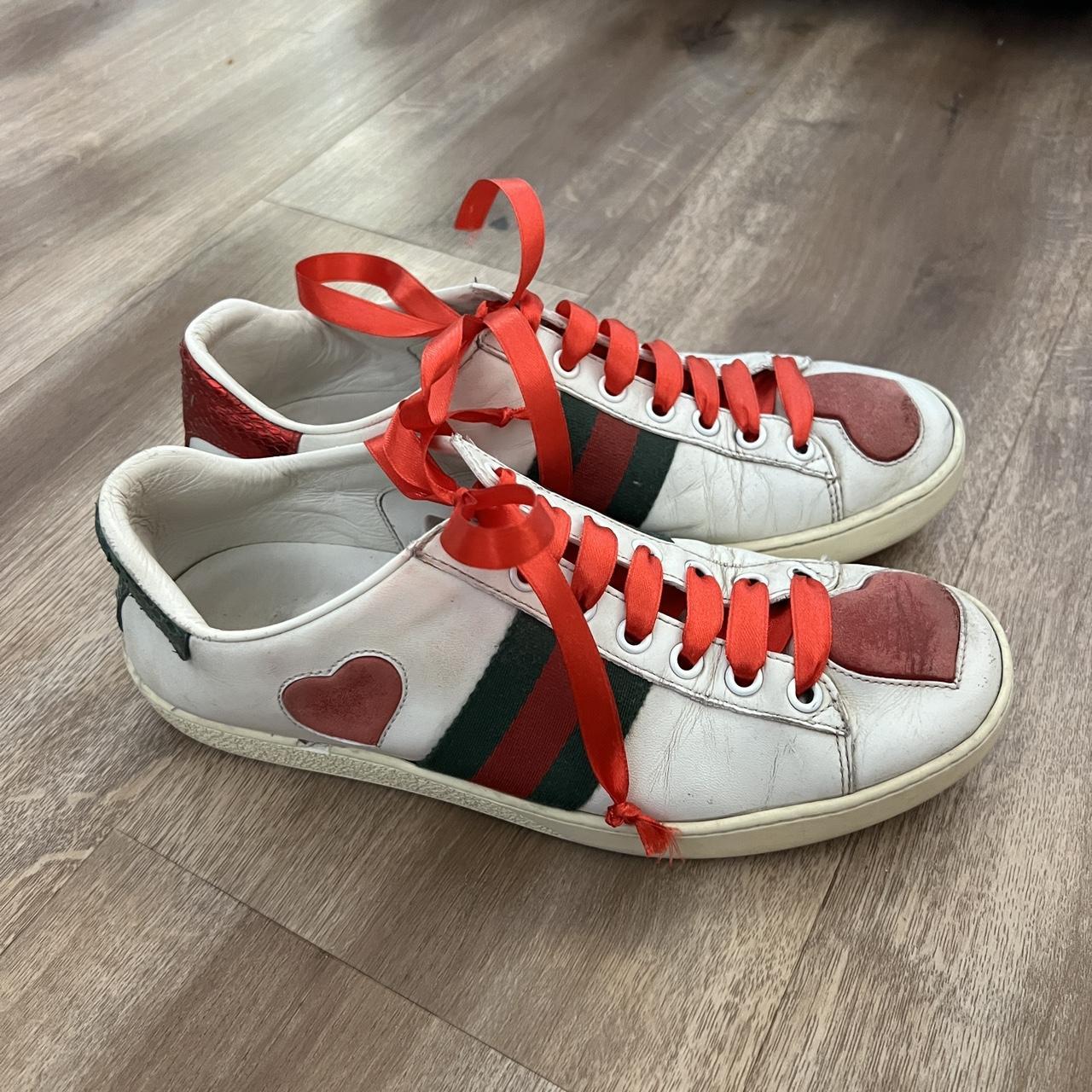 Gucci deals heart trainers