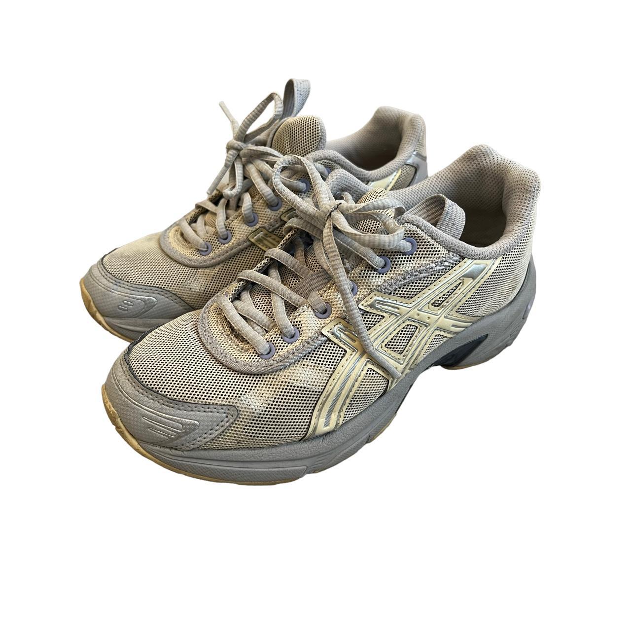 ASICS Women's Silver and White Trainers | Depop