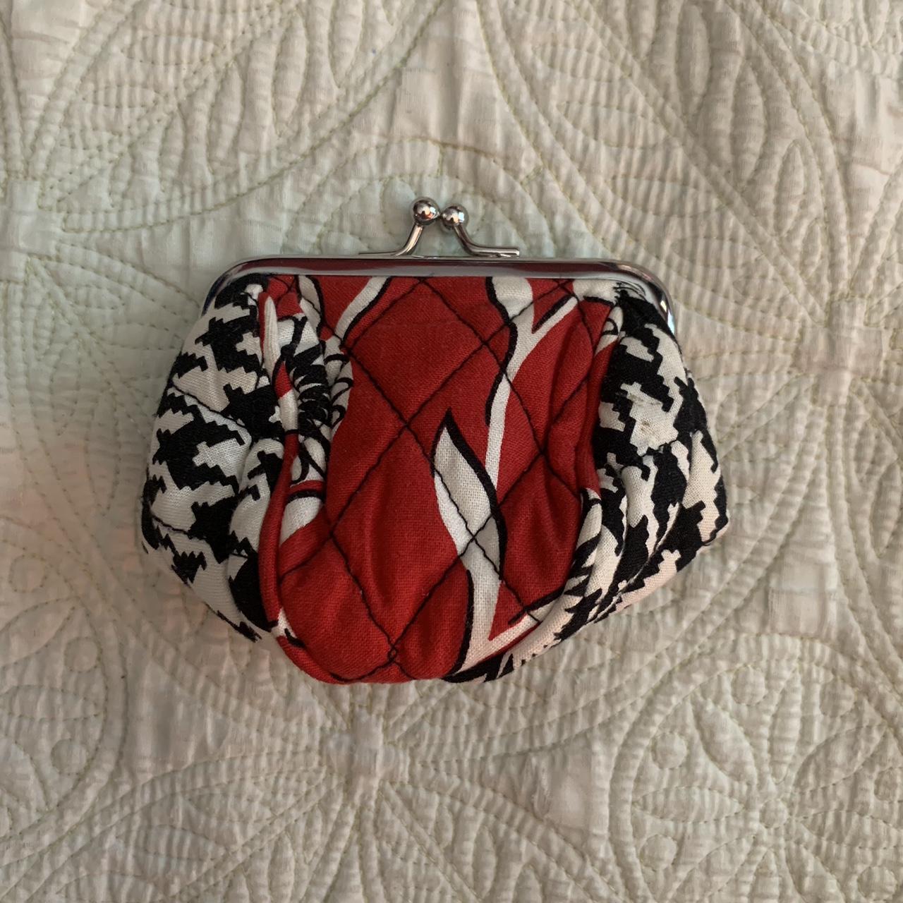 Vera Bradley coin purse. Lightly used and in Depop