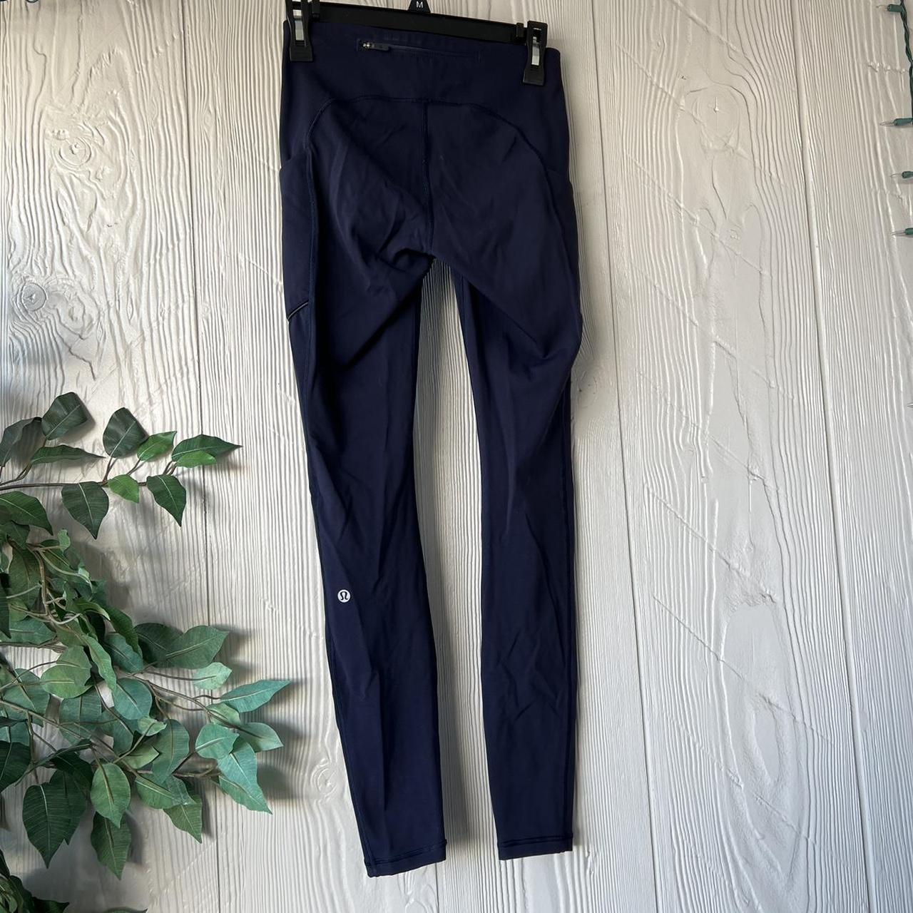 Lululemon navy blue athletic leggings💙 Tags are cut... Depop