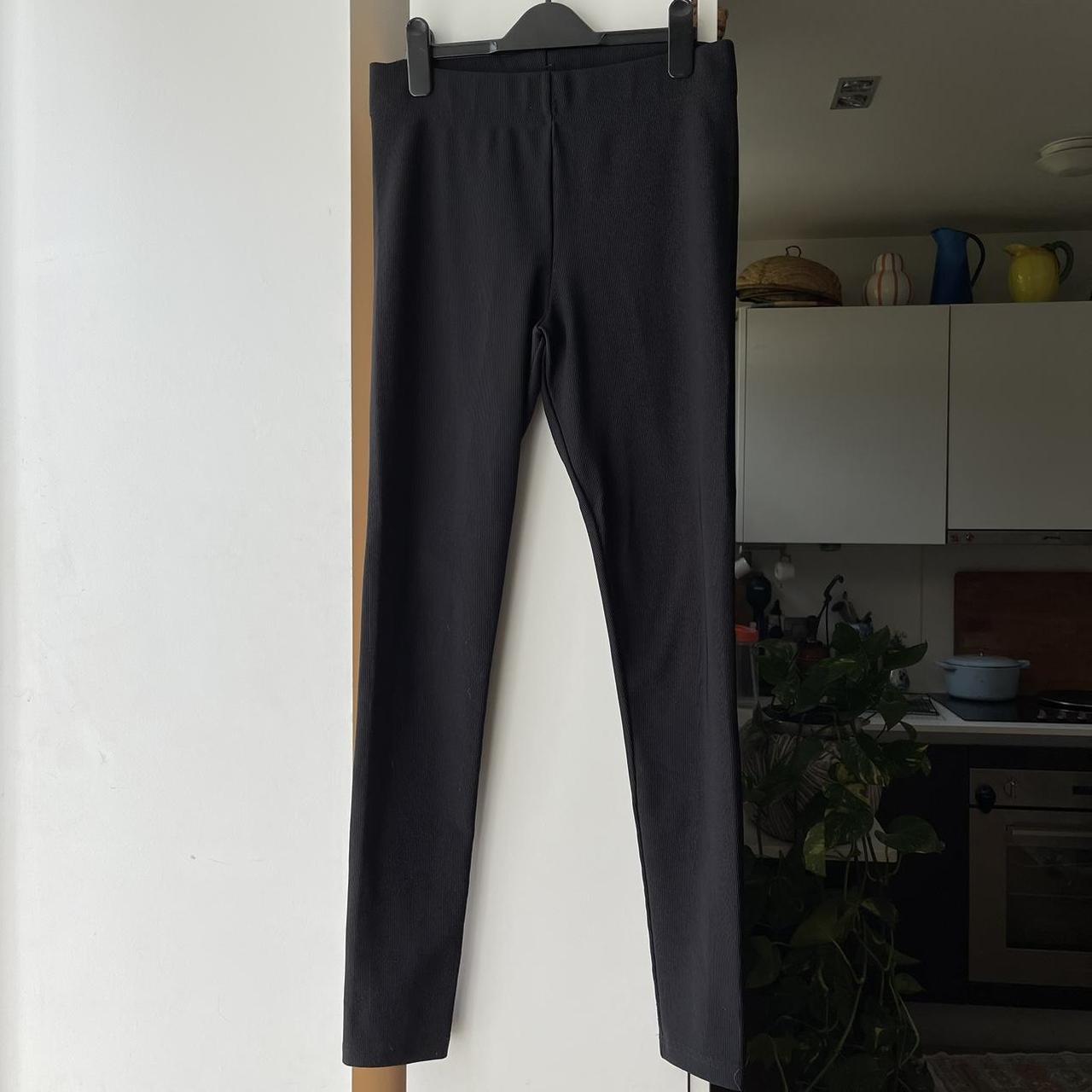 Women's Black Leggings | Depop