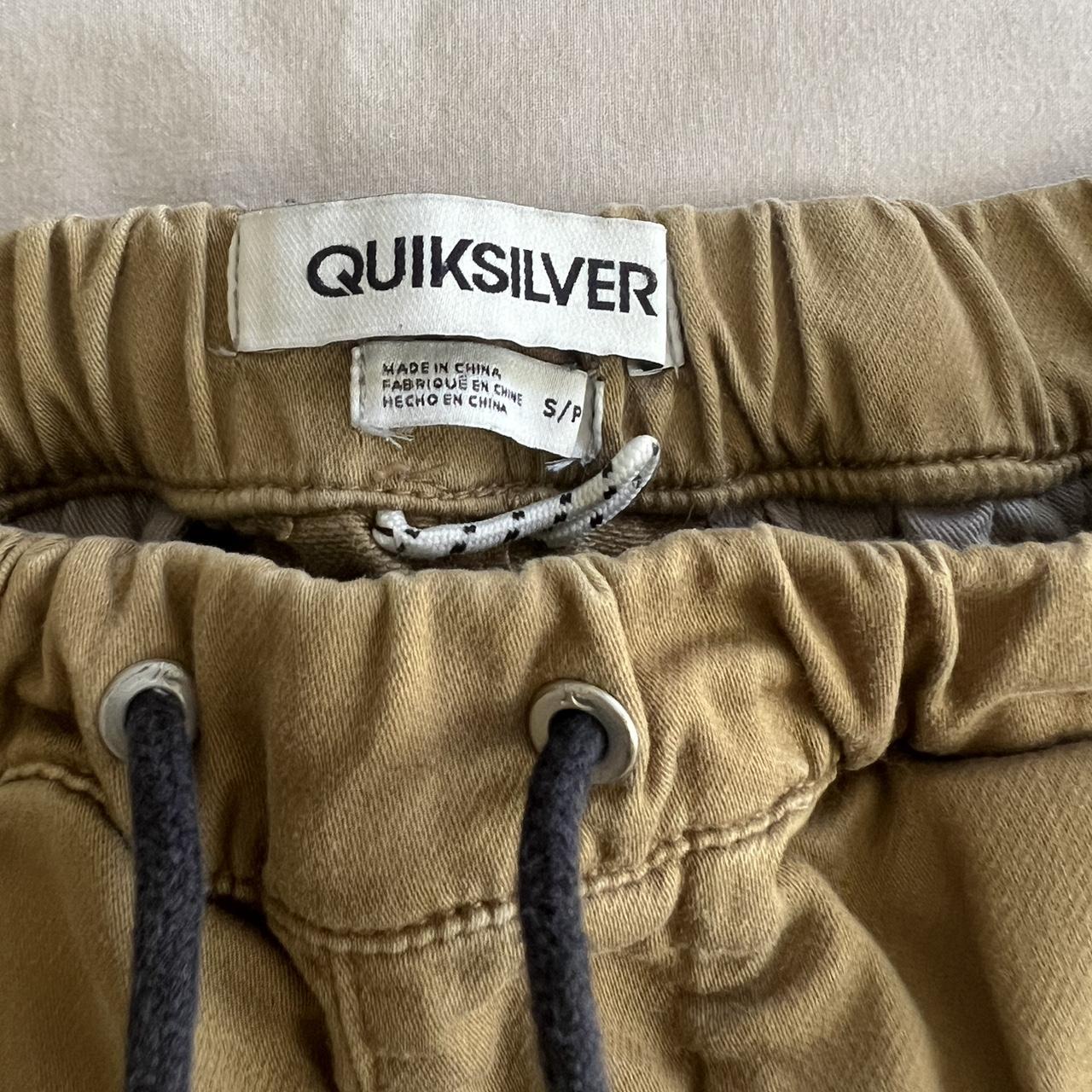 Quicksilver walk shorts Thick materiel Good... - Depop