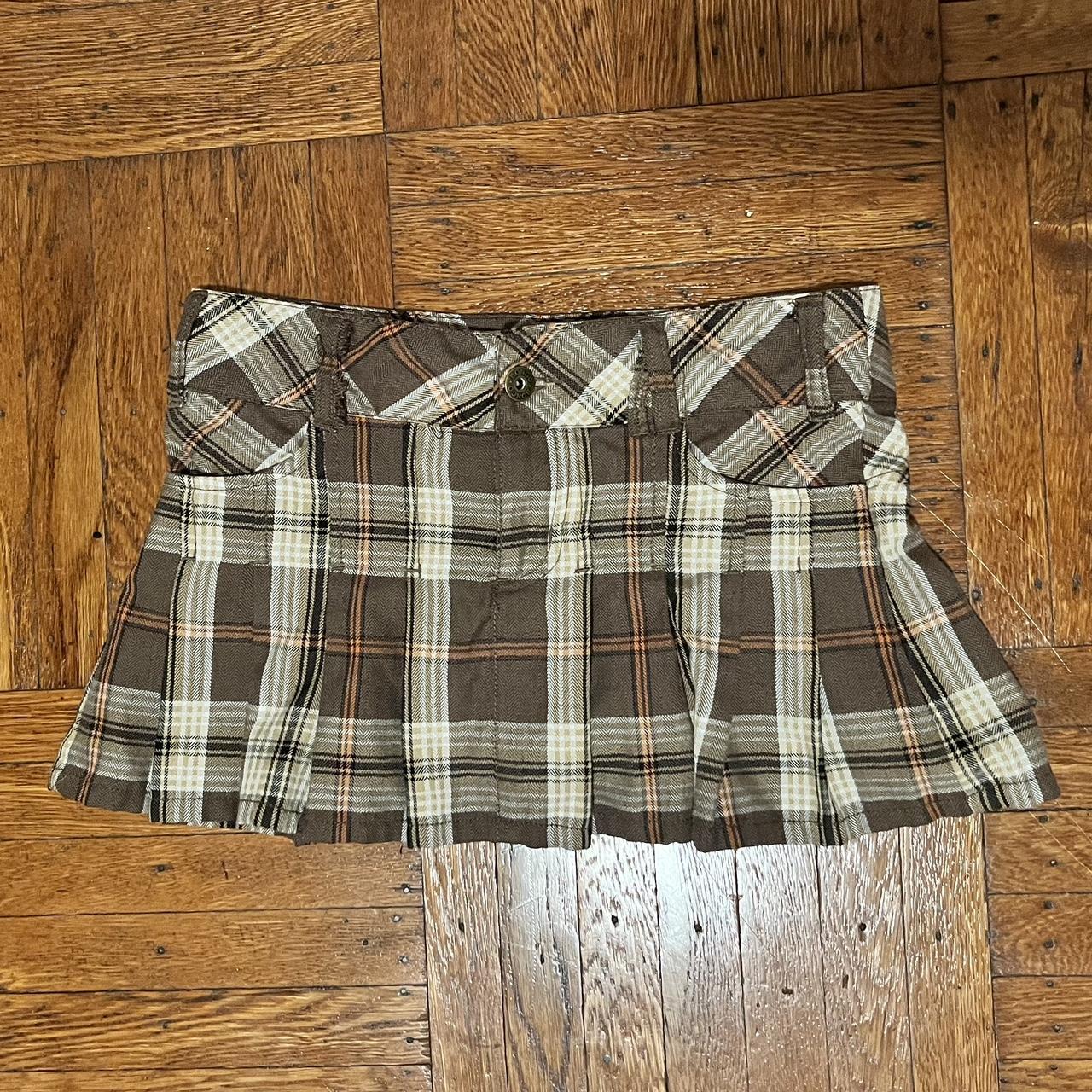 BONGO Women's Khaki and Cream Skirt | Depop