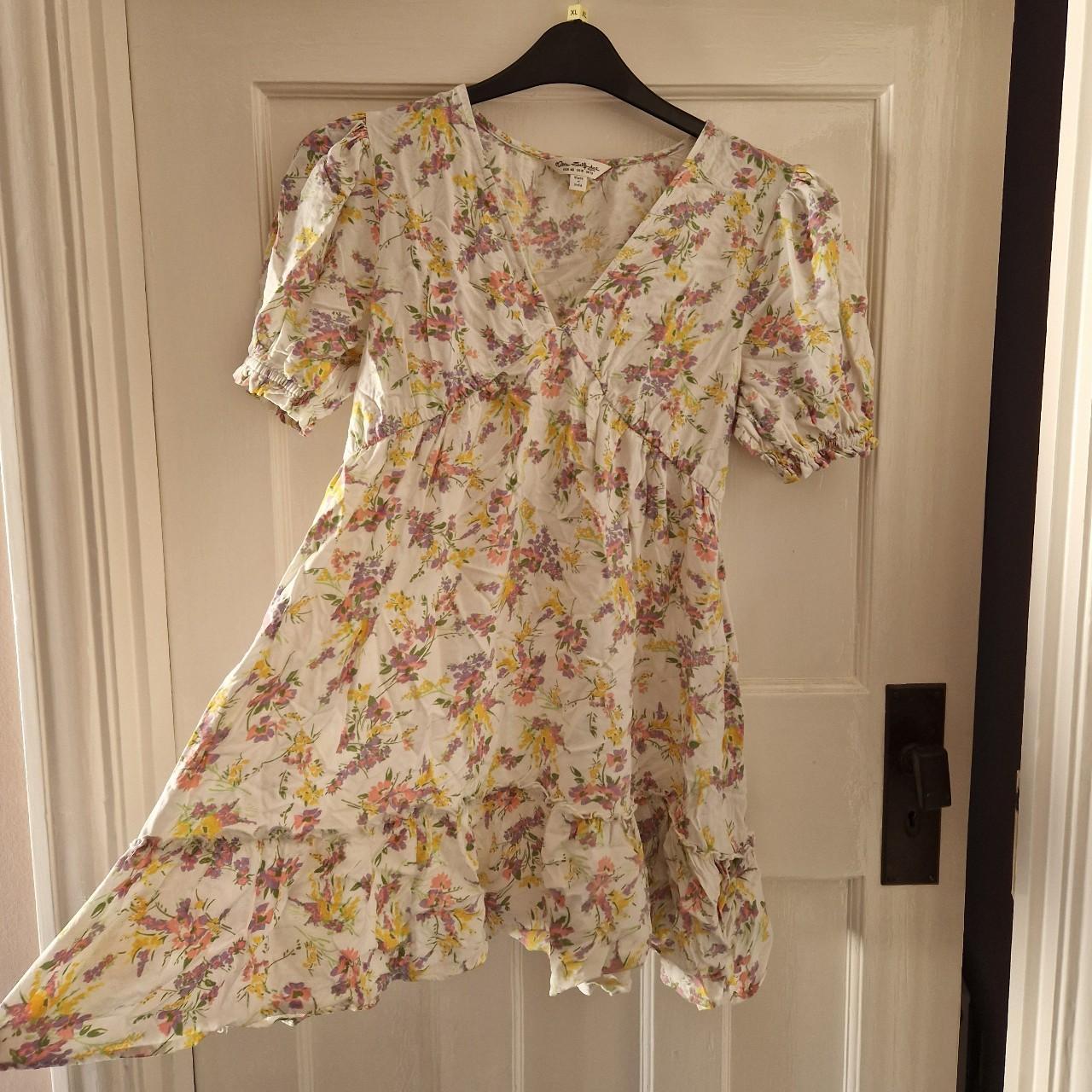 Miss selfridge floral dress Size 12 but shrunk in... Depop