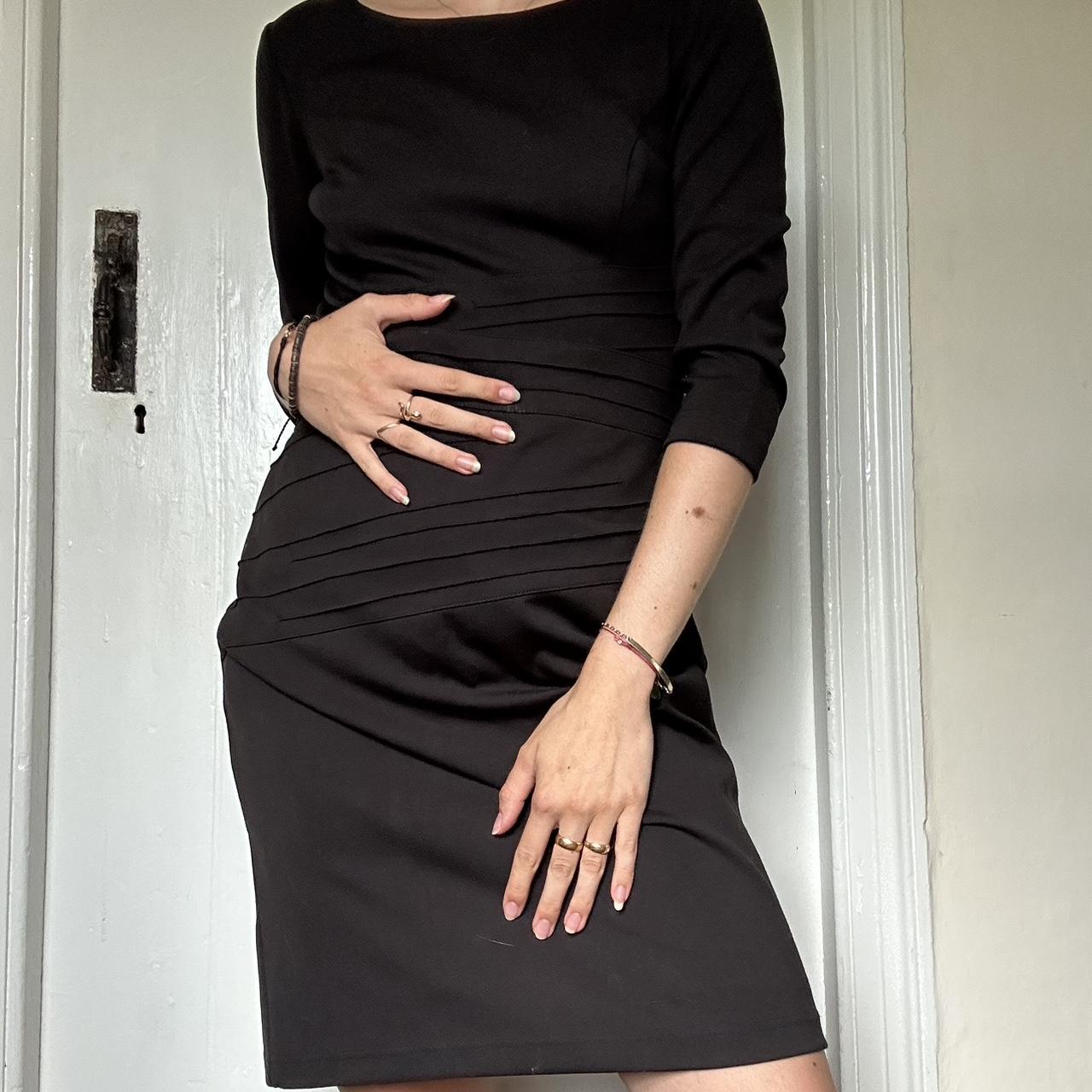 Ellen Tracy black formal body con dress with mid... Depop