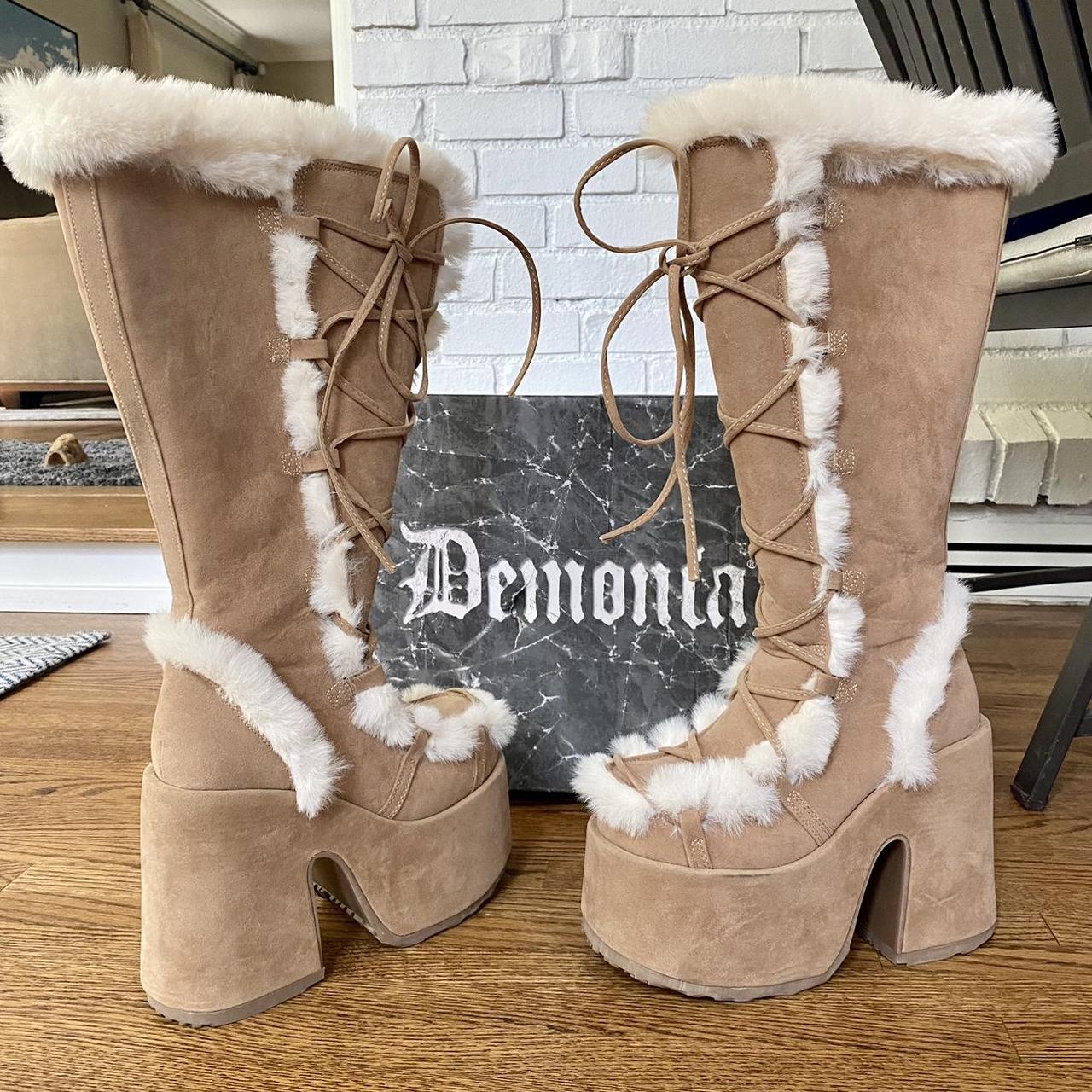 demonia camel tan