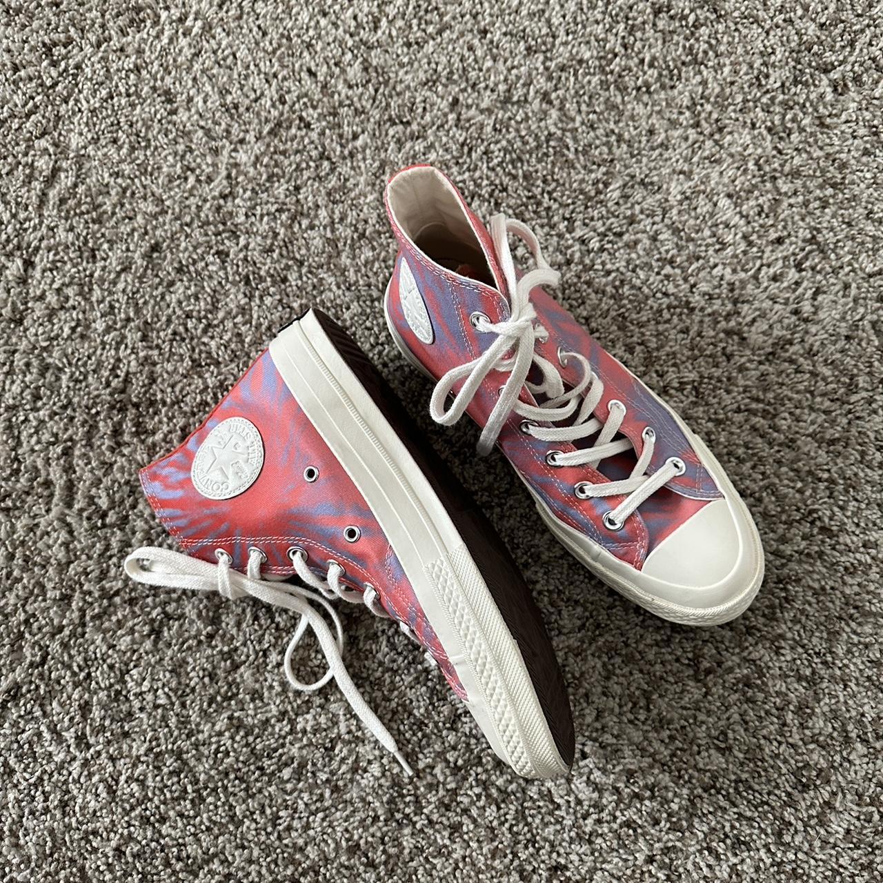 Converse Women's Pink and Cream Trainers | Depop