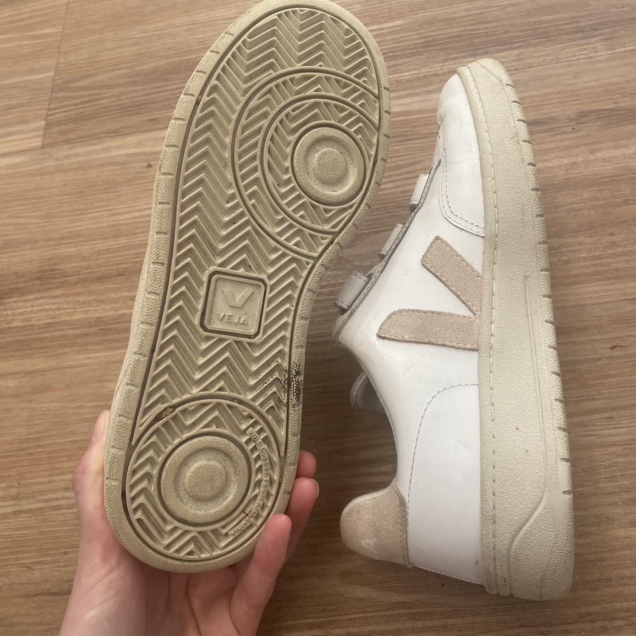 veja women's velcro sneakers